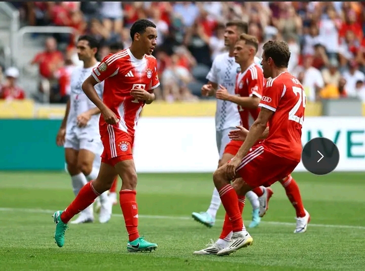 ‼️ DEZ-ZERO! Bayern goleia na estreia do Mundial de Clubes