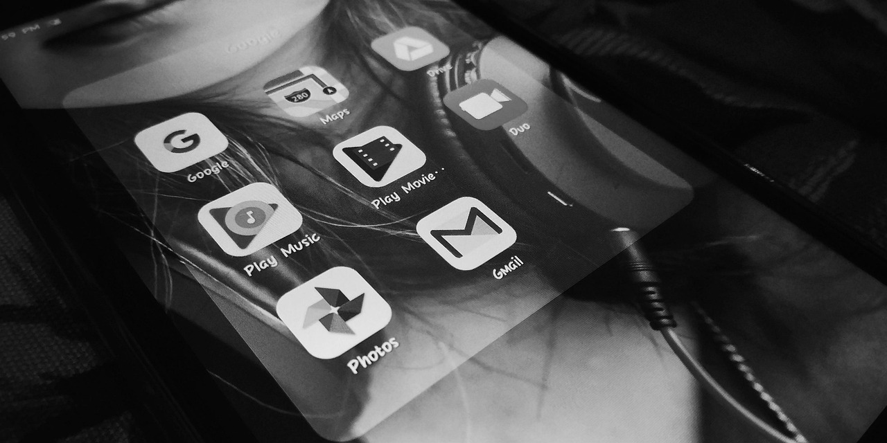 technology, business, computer, communication, telephone, equipment, google, gmail, google drive, google apps, google duo, google photos, google play music, black background, android phone, black and white, monochrome, gray business, gray computer, gray music, gray laptop, gray phone, gray community, gray google, gray communication, gray telephone, google, gmail, gmail, gmail, gmail, gmail, google drive, google drive