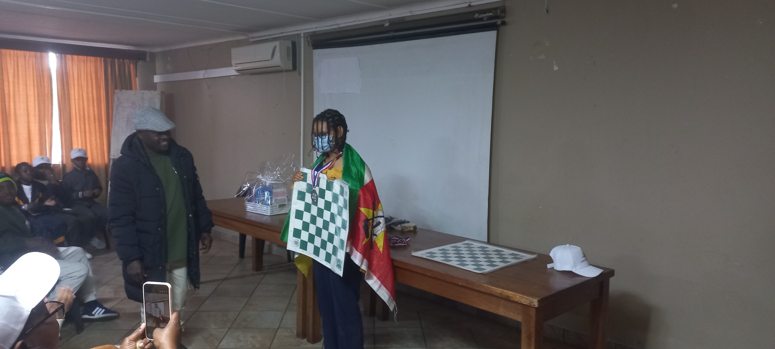 Retrato de Aina Shafinha Manjate, de Moçambique, segunda classificada da categoria U12 do Trojan Horse Chess Open 2026